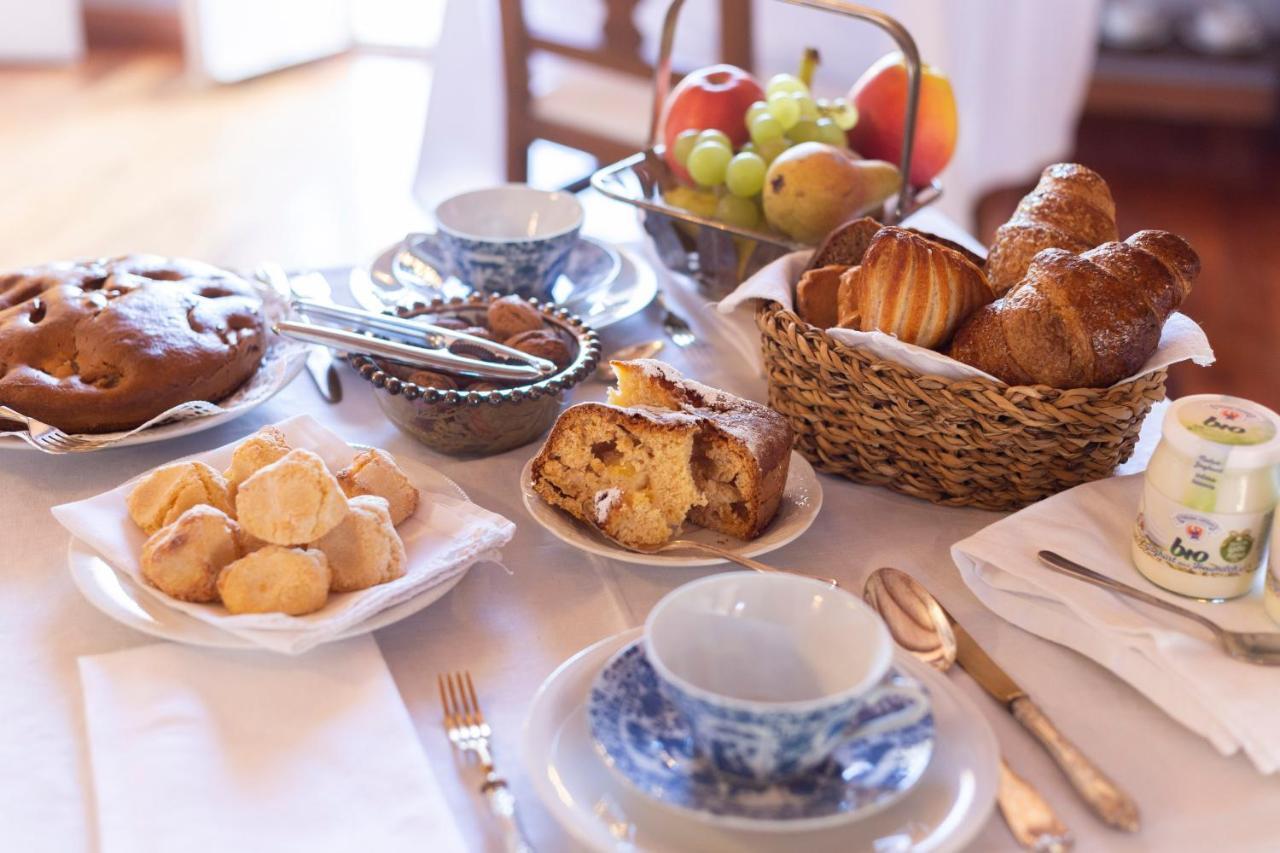 Bed and Breakfast Palazzo Sismonda Corneliano d'Alba Экстерьер фото
