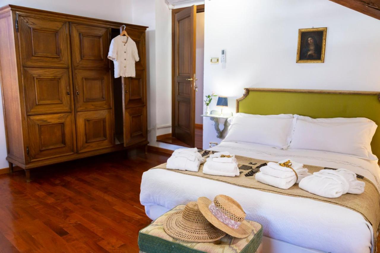 Bed and Breakfast Palazzo Sismonda Corneliano d'Alba Экстерьер фото