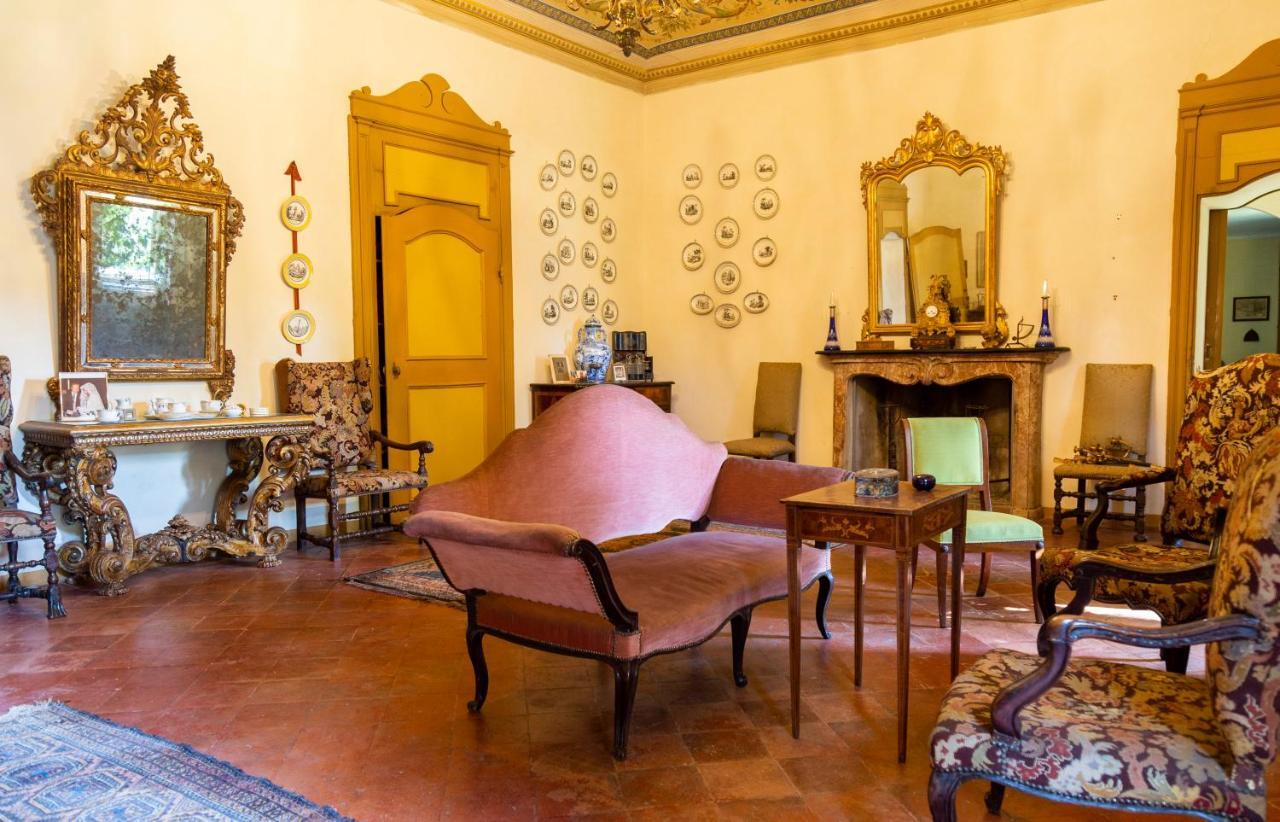 Bed and Breakfast Palazzo Sismonda Corneliano d'Alba Экстерьер фото